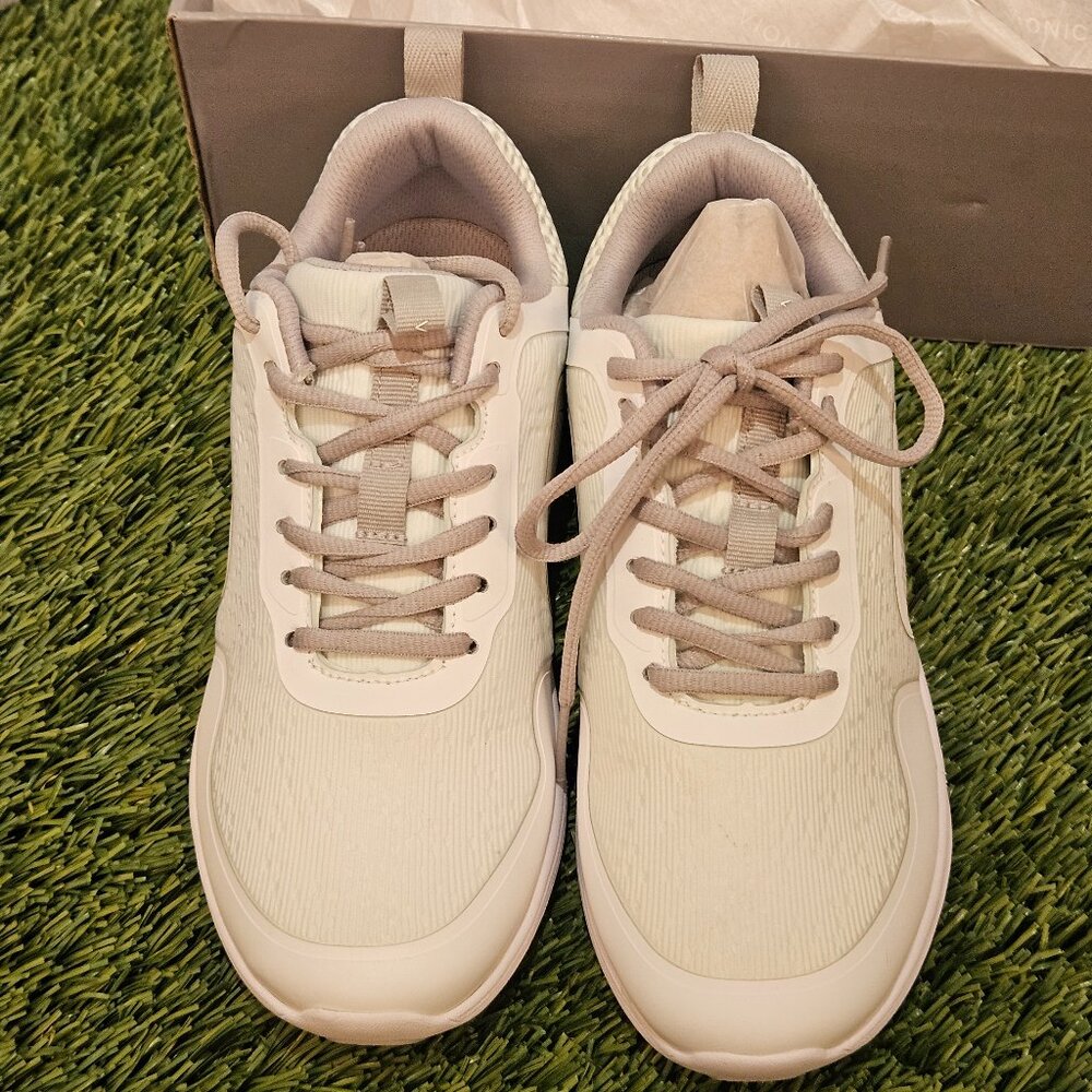 Jojo Ombre Women’s Fitness Lace-Up Athletic & Training Shoes – White – Size 7.5